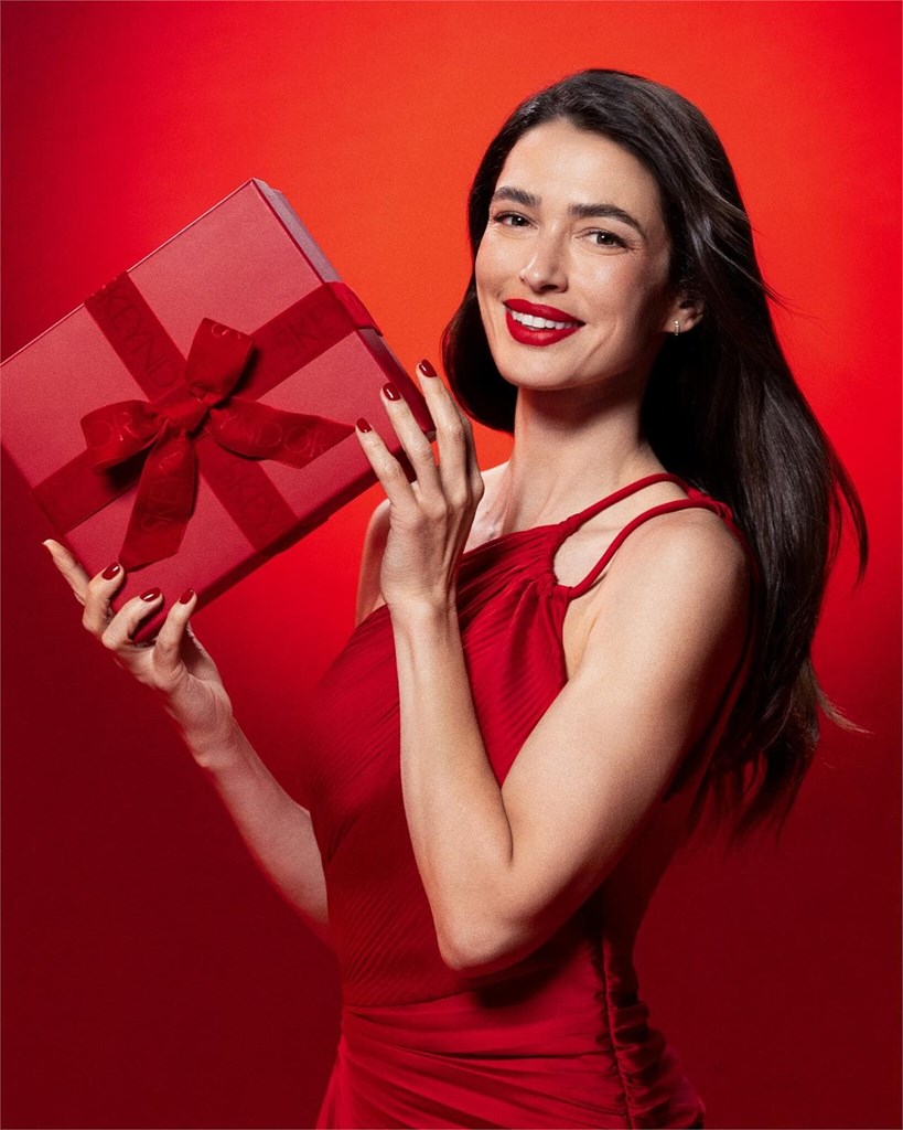 ¡Glow in RED! Ya se siente la navidad